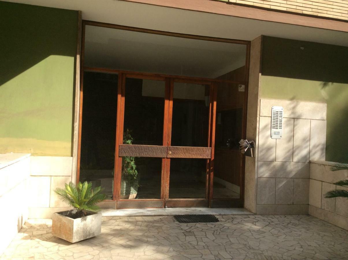 Casa Daniele Διαμέρισμα Λίντο ντι Όστια Εξωτερικό φωτογραφία