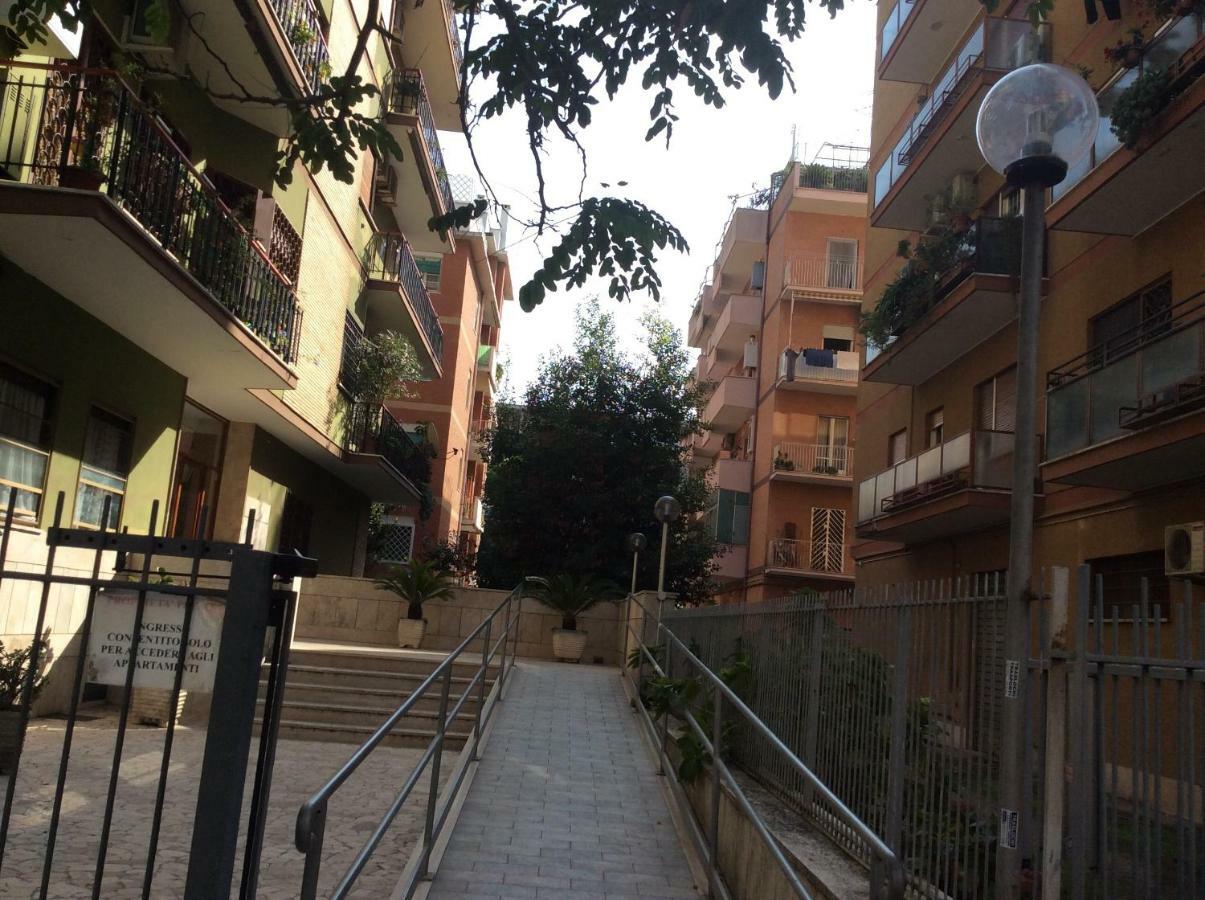 Casa Daniele Διαμέρισμα Λίντο ντι Όστια Εξωτερικό φωτογραφία